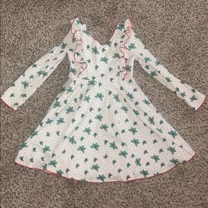 Wildflowers mistletoe dress Girls size 6 so pretty!